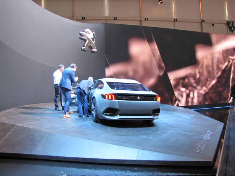 peugeotexalt53.jpg