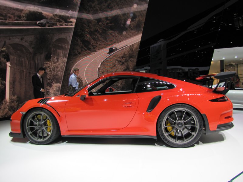 porsche911gt3rs56.jpg