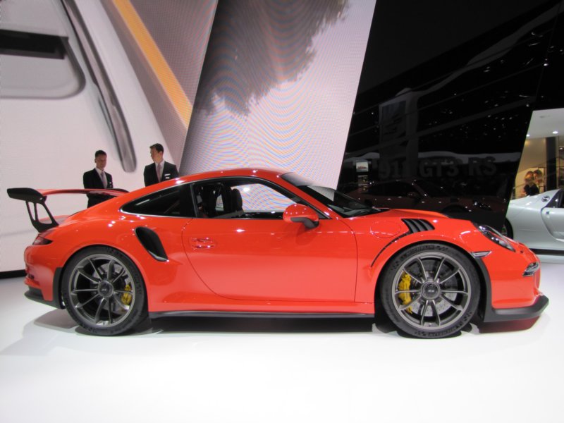 porsche911gt3rs64.jpg
