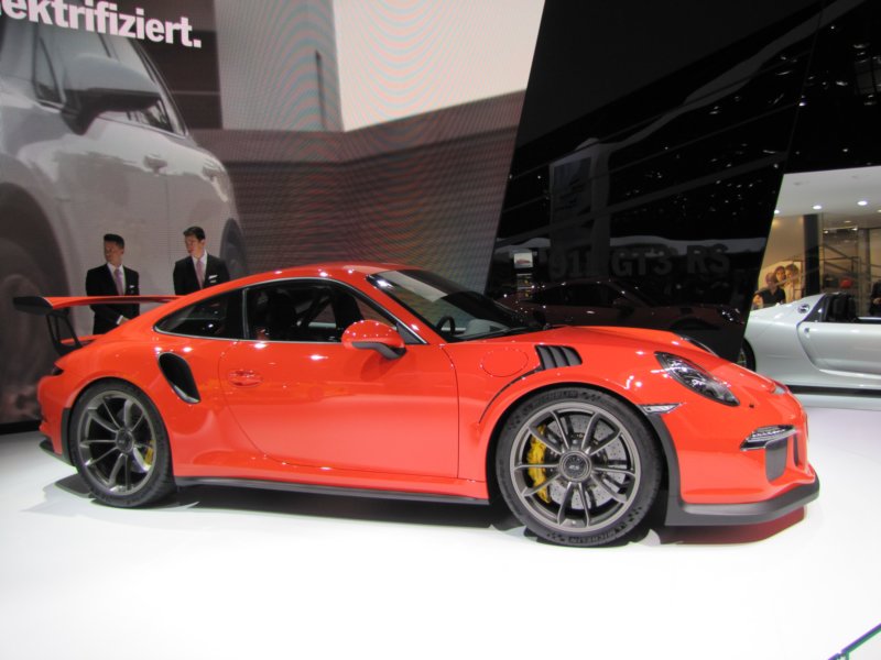 porsche911gt3rs66.jpg