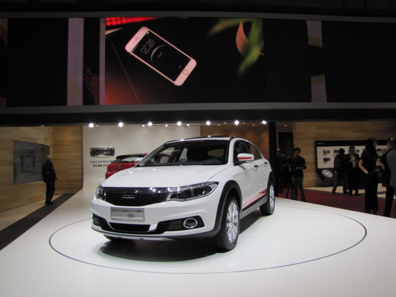 qoros3citysuv43.jpg