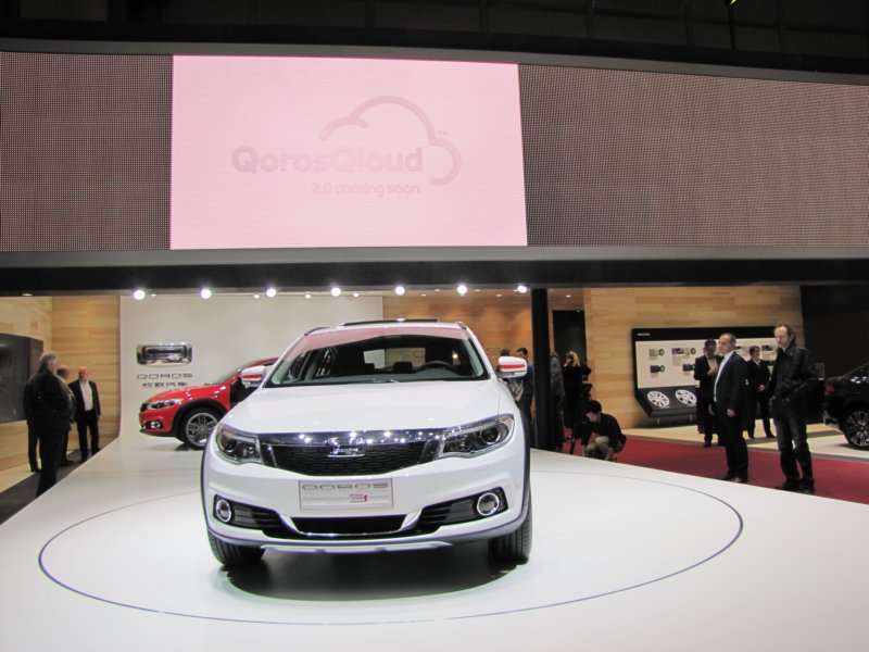 qoros3citysuv45.jpg