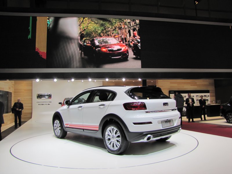 qoros3citysuv8.jpg