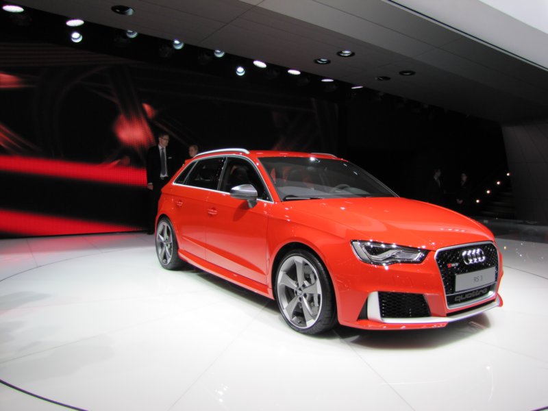 audirs3sportback25tfsiquattrostronic38.jpg