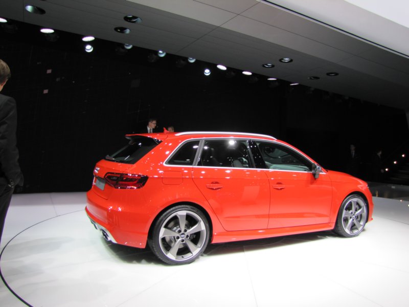 audirs3sportback25tfsiquattrostronic57.jpg