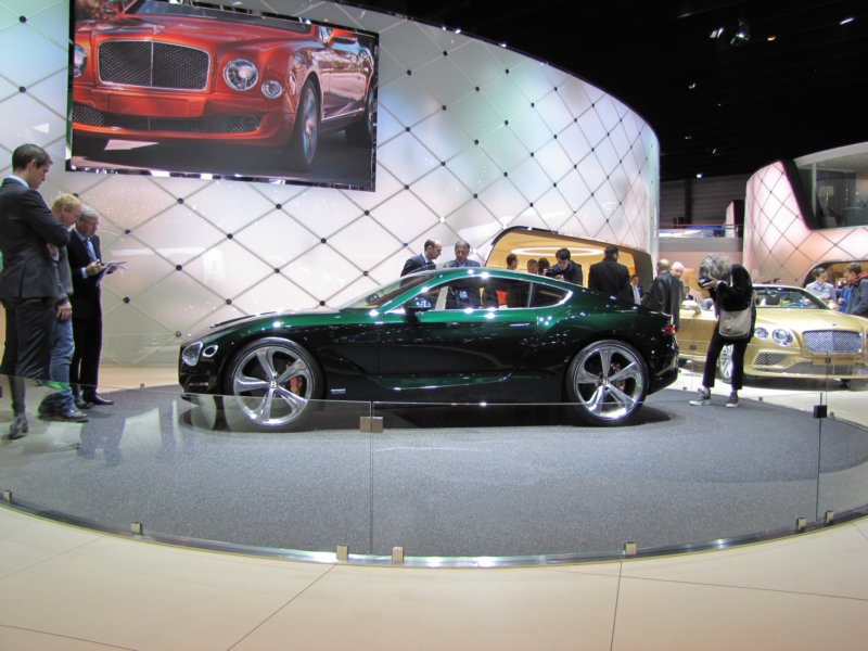bentleyexp10speed619.jpg