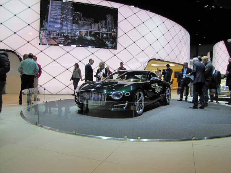 bentleyexp10speed63.jpg