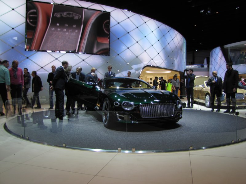 bentleyexp10speed630.jpg