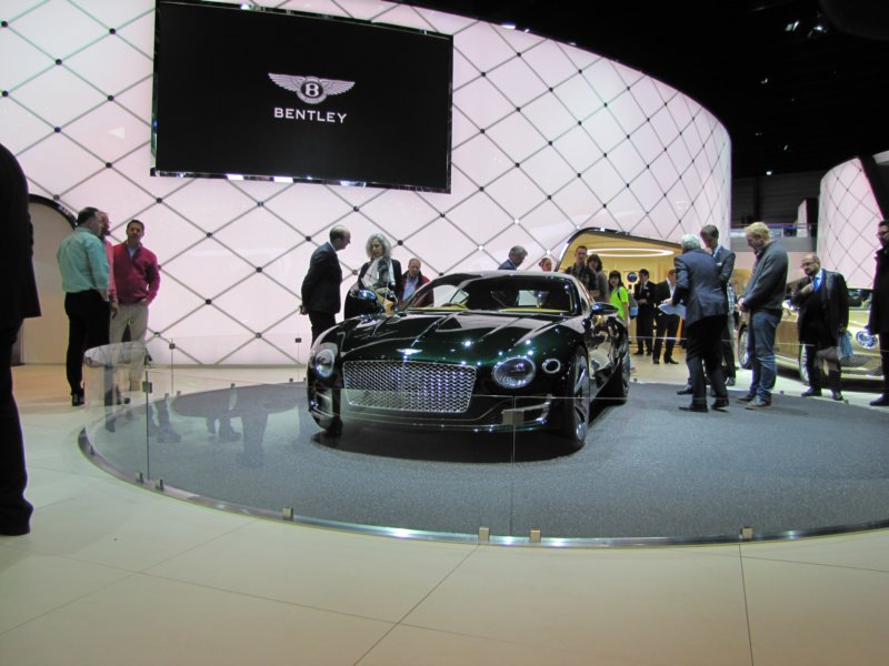 bentleyexp10speed632.jpg