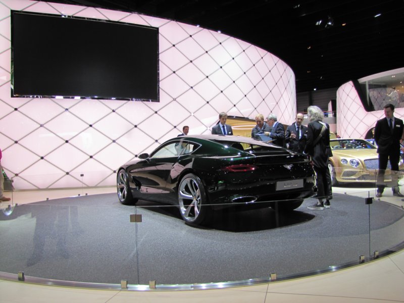 bentleyexp10speed639.jpg