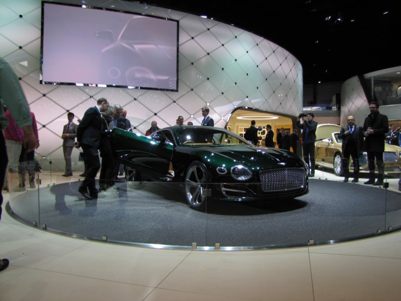 bentleyexp10speed653.jpg