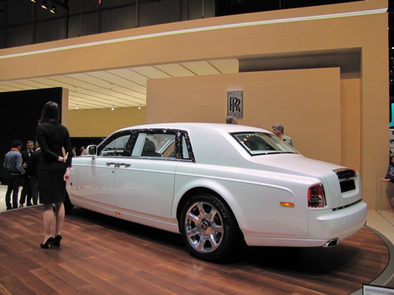 rollsroyceserenityphantomextendedwheelbase21.jpg