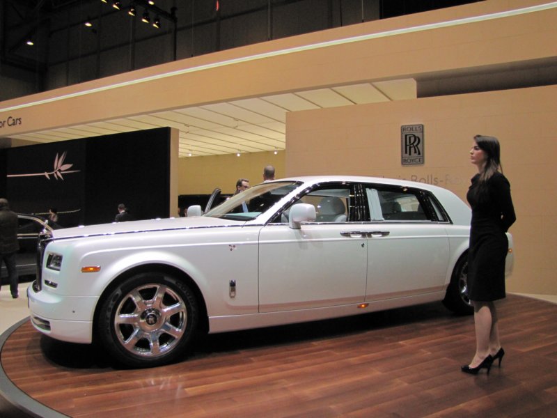 rollsroyceserenityphantomextendedwheelbase23.jpg