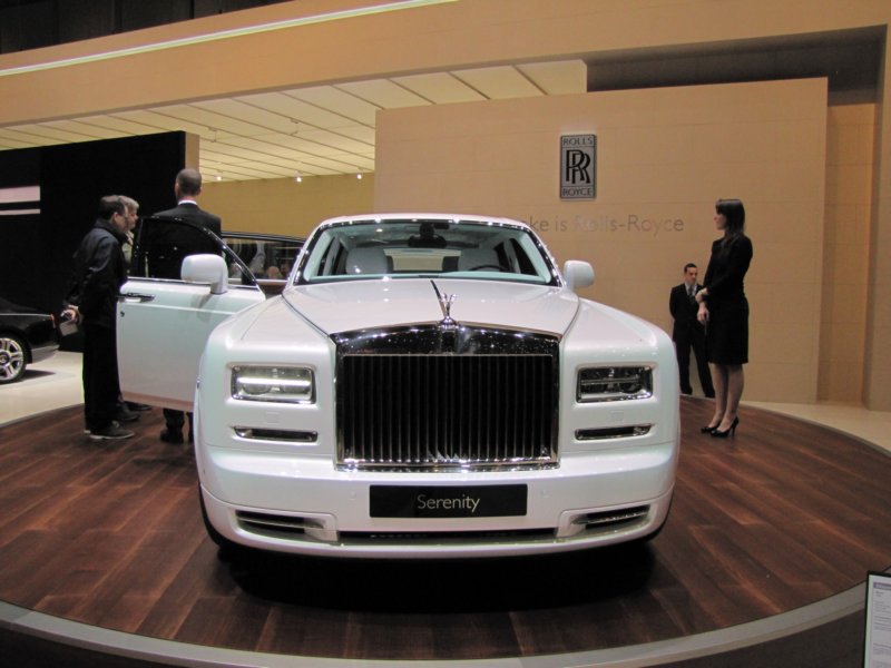 rollsroyceserenityphantomextendedwheelbase26.jpg