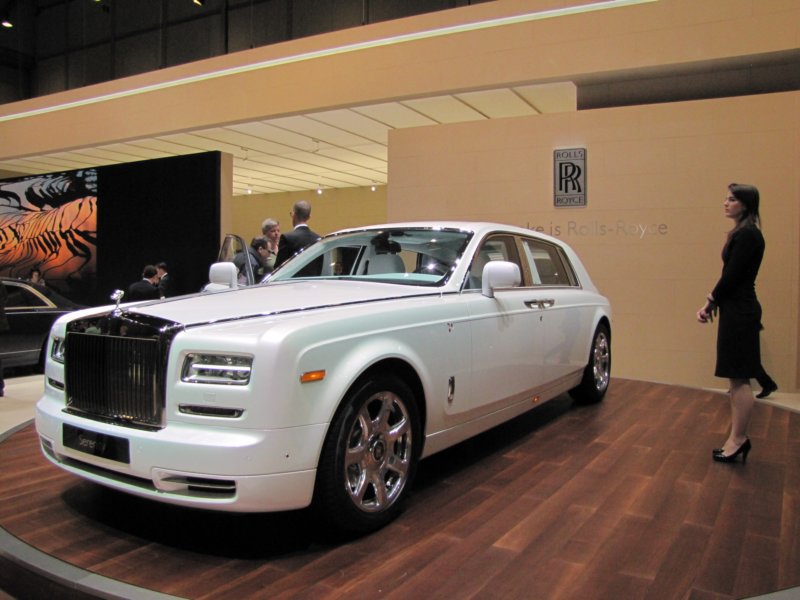 rollsroyceserenityphantomextendedwheelbase6.jpg