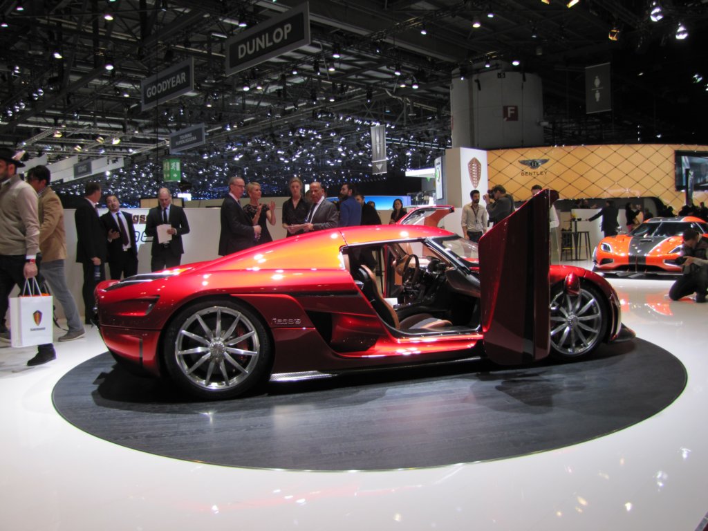 koenigseggregera2.jpg