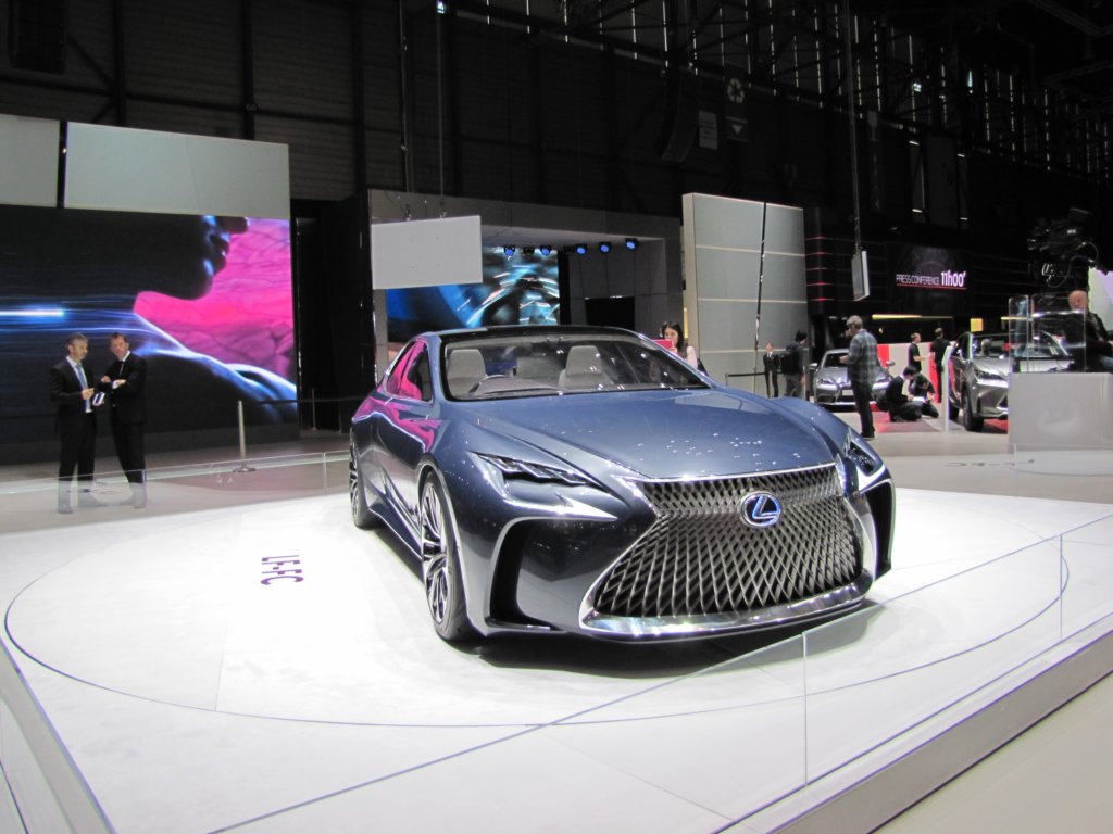 lexuslffc19.jpg