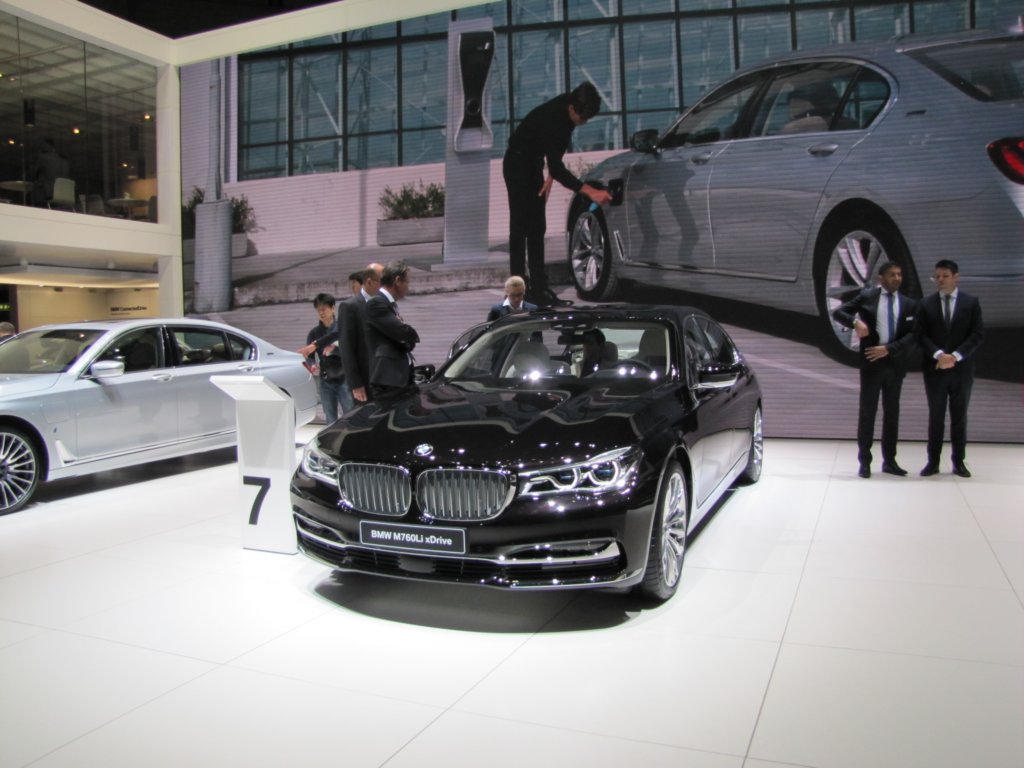 bmwm760lixdrive2.jpg