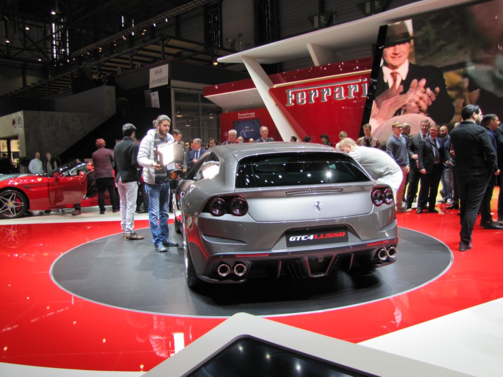 ferrarigtc4lusso30.jpg