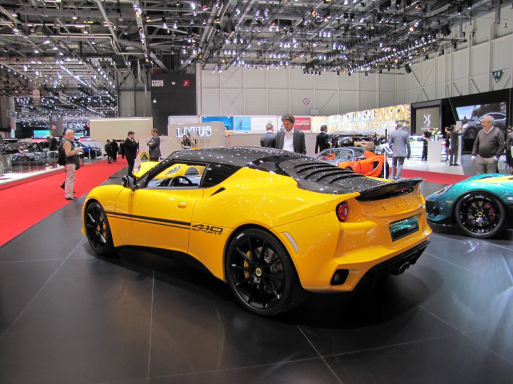 lotusevorasport4102.jpg