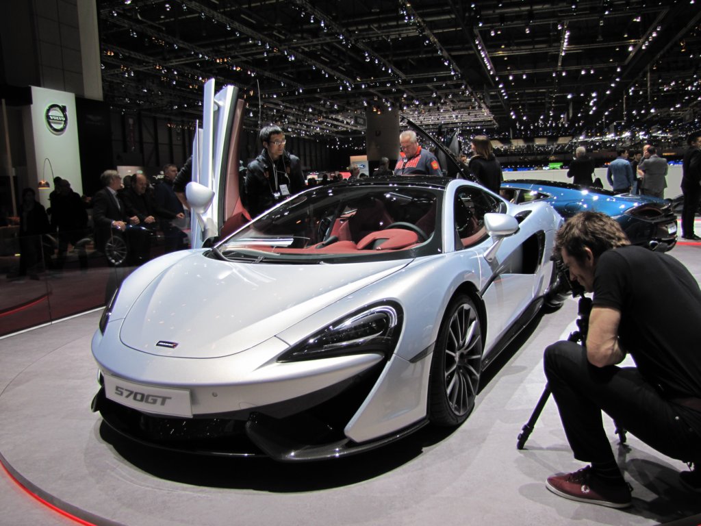 mclaren570gt13.jpg