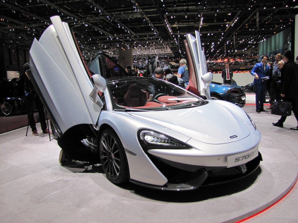 mclaren570gt24.jpg