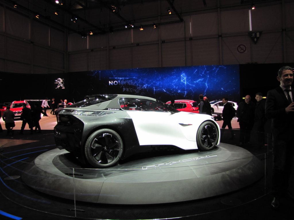 peugeotfractal17.jpg