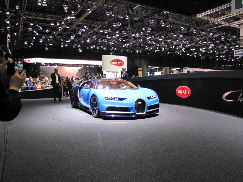 bugattichiron27.jpg
