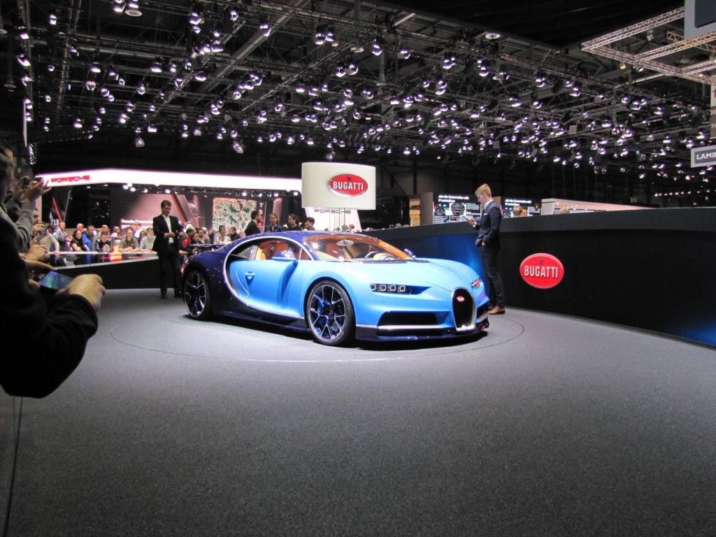 bugattichiron75.jpg