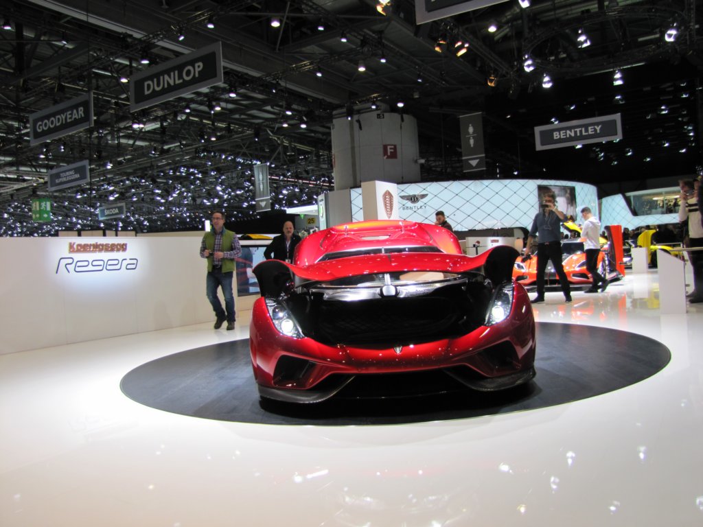koenigseggregera8.jpg