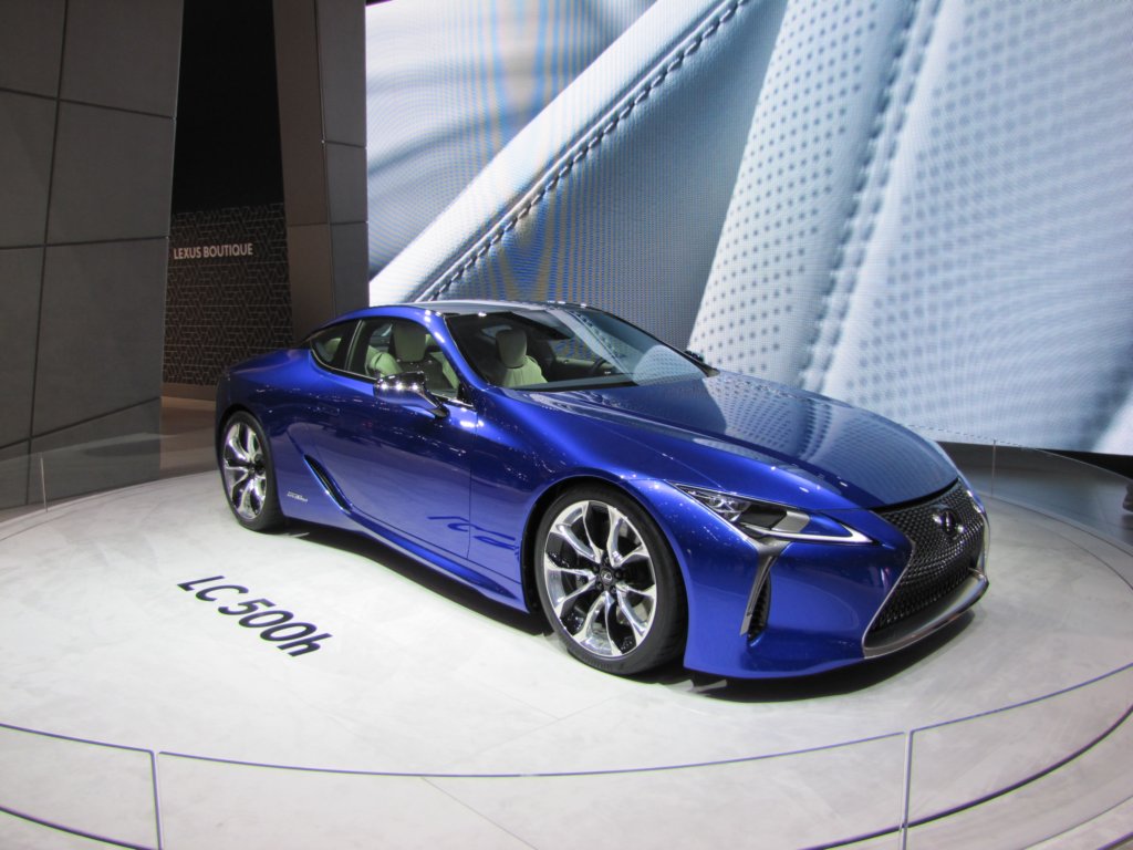 lexuslc500h2.jpg