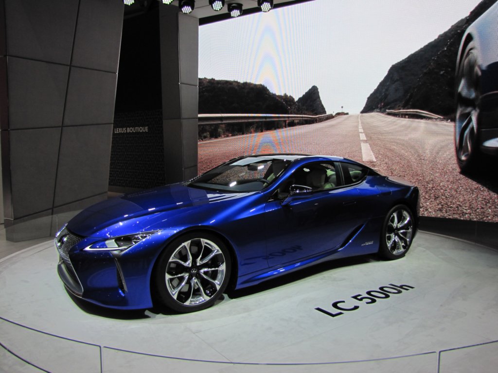lexuslc500h24.jpg