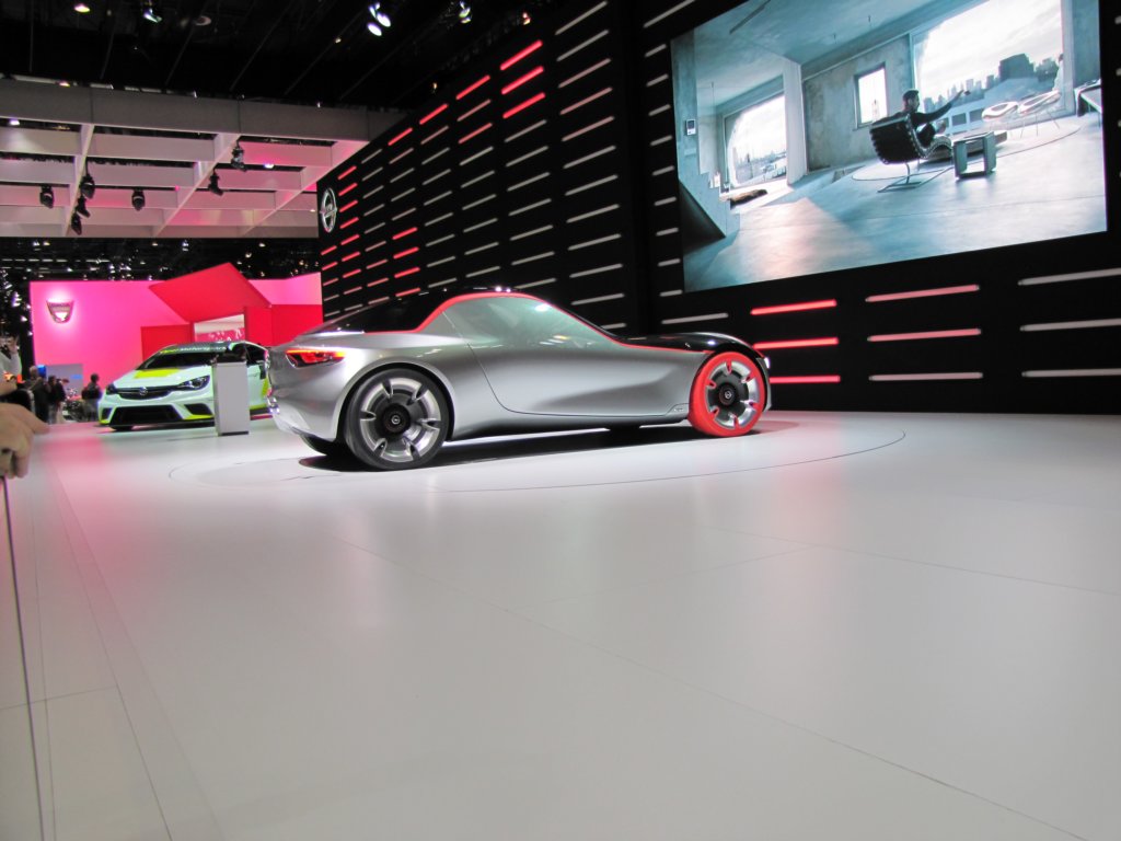 opelgtconcept52.jpg