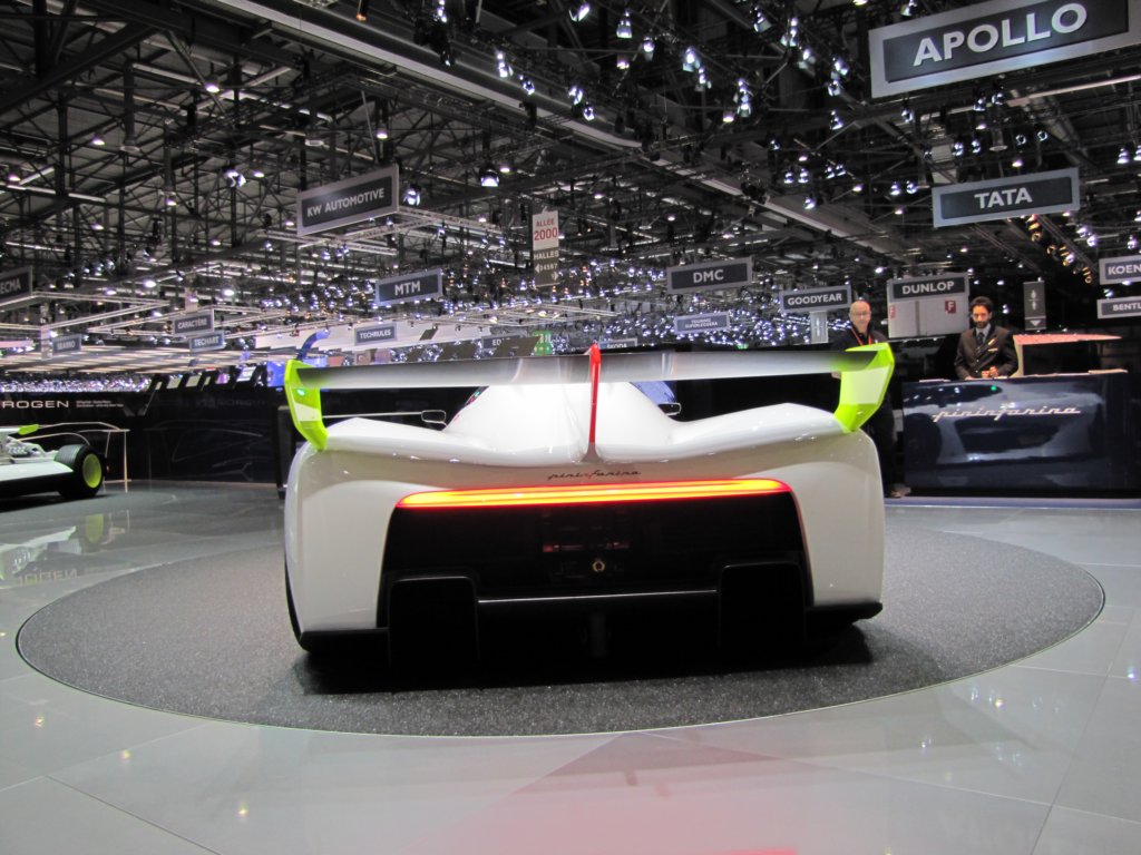 pininfarinah2speed10.jpg
