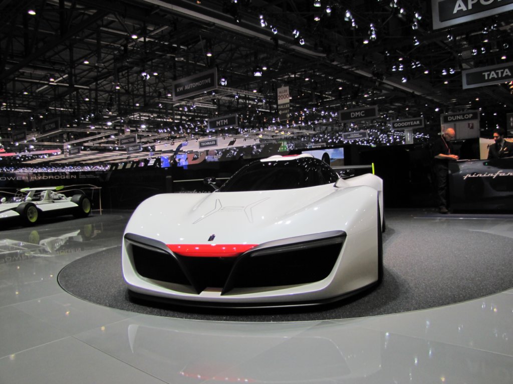 pininfarinah2speed15.jpg