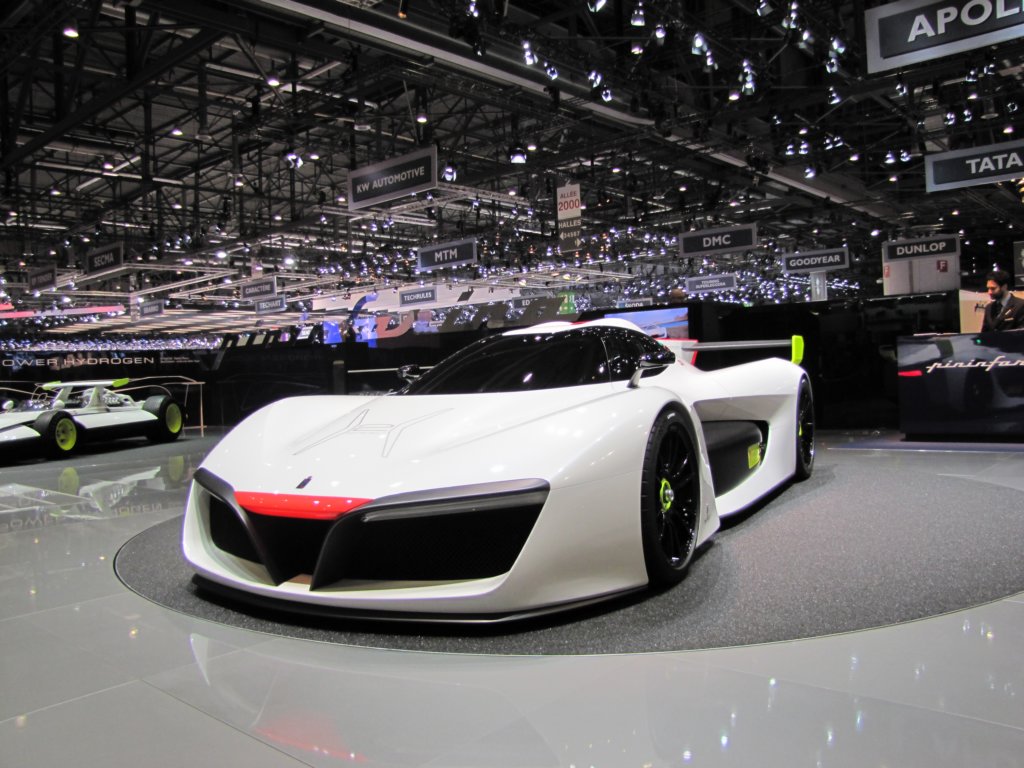 pininfarinah2speed25.jpg