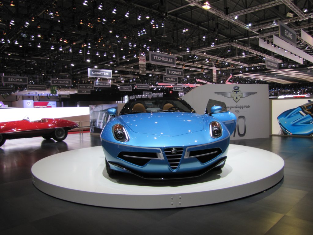 touringsuperleggeradiscovolantespyder19.jpg