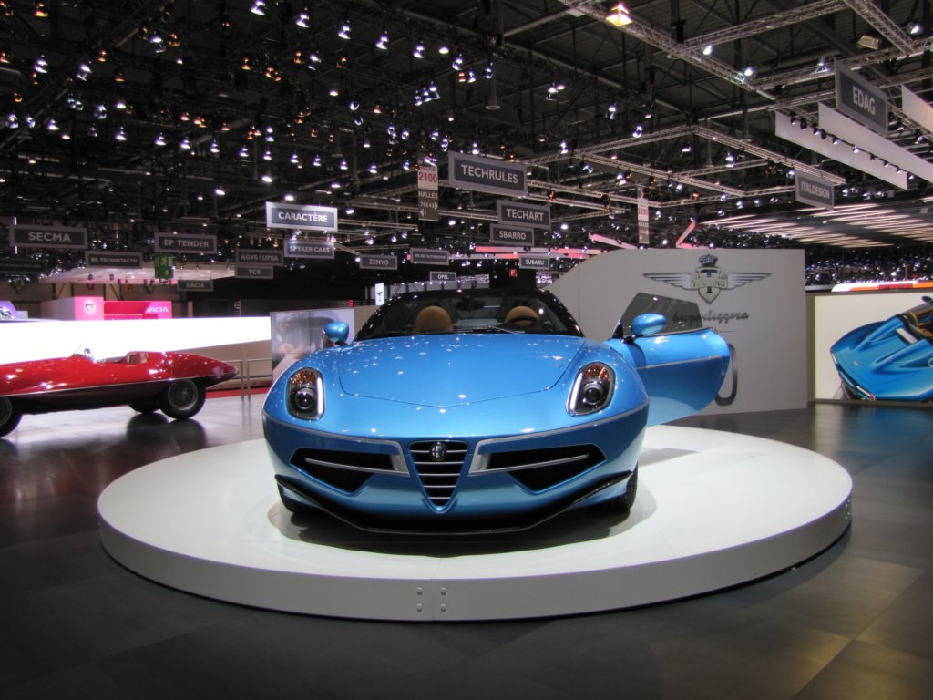 touringsuperleggeradiscovolantespyder2.jpg