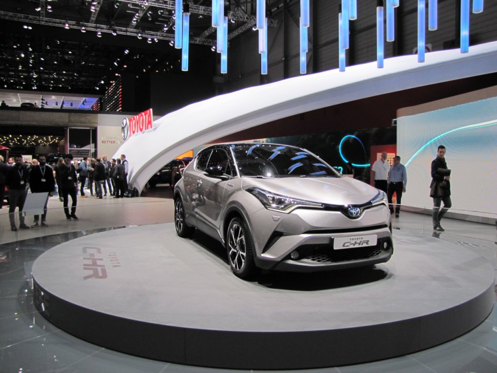 toyotachr21.jpg