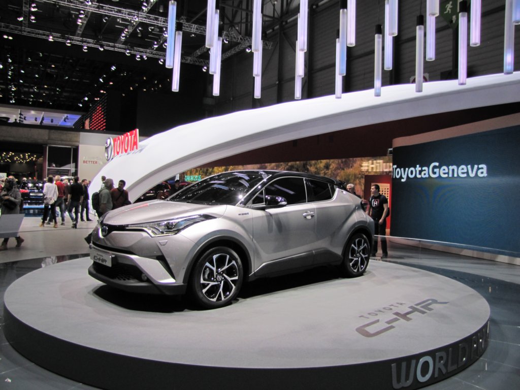 toyotachr47.jpg