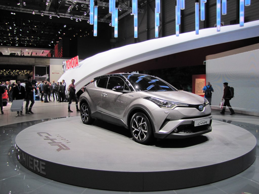 toyotachr6.jpg