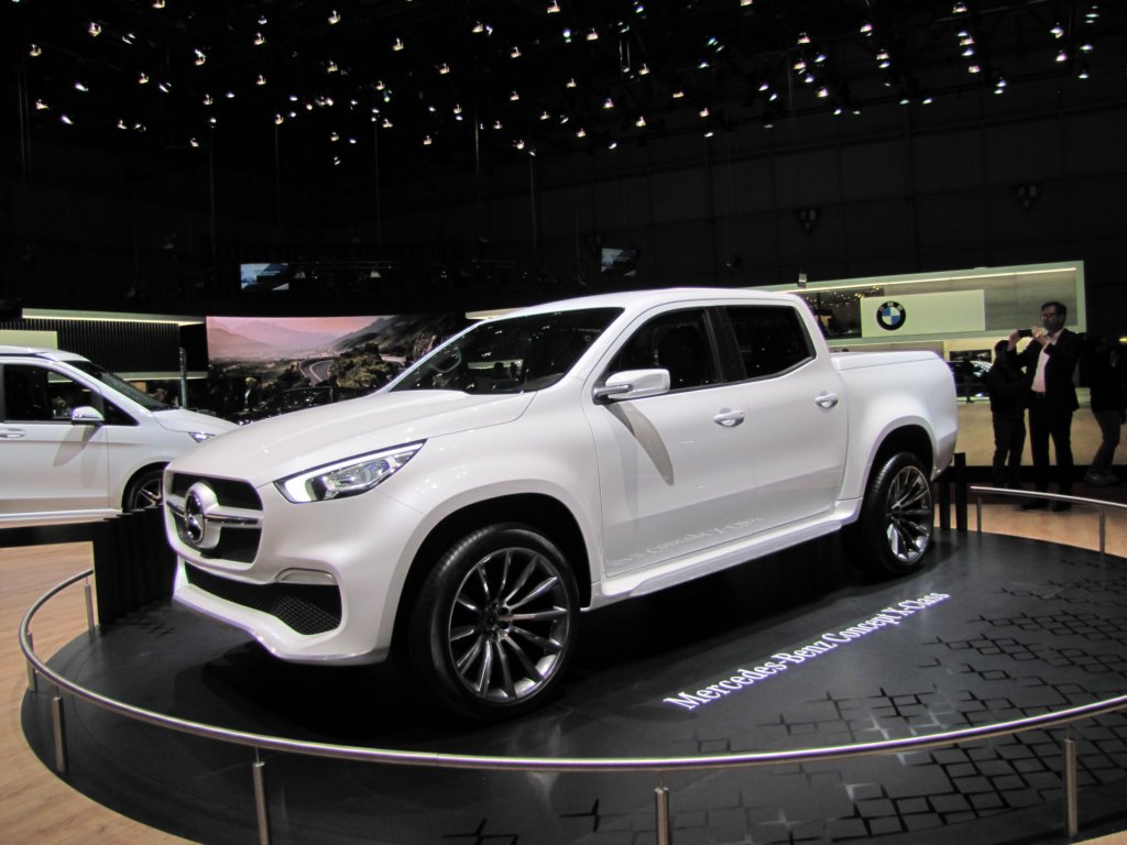 mercedesbenzxclass4.jpg