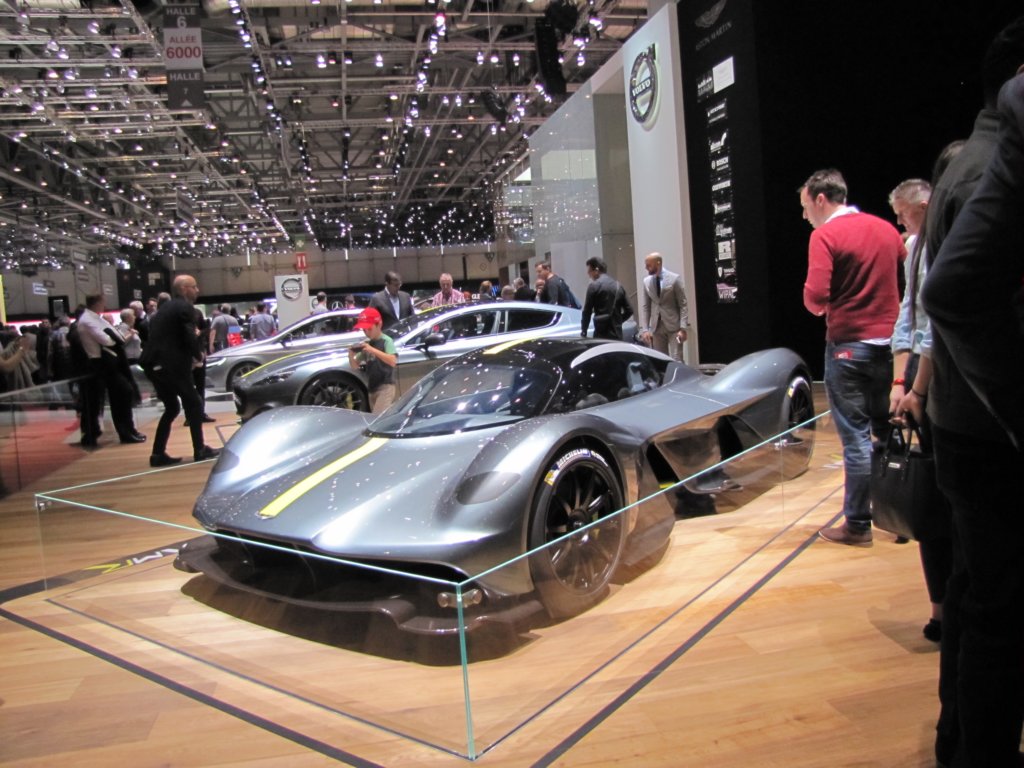 astonmartinvalkyrie7.jpg