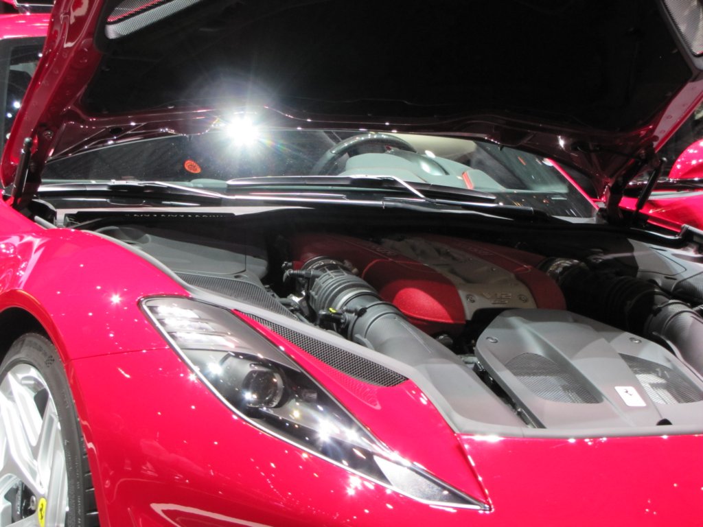 ferrari812superfast.jpg