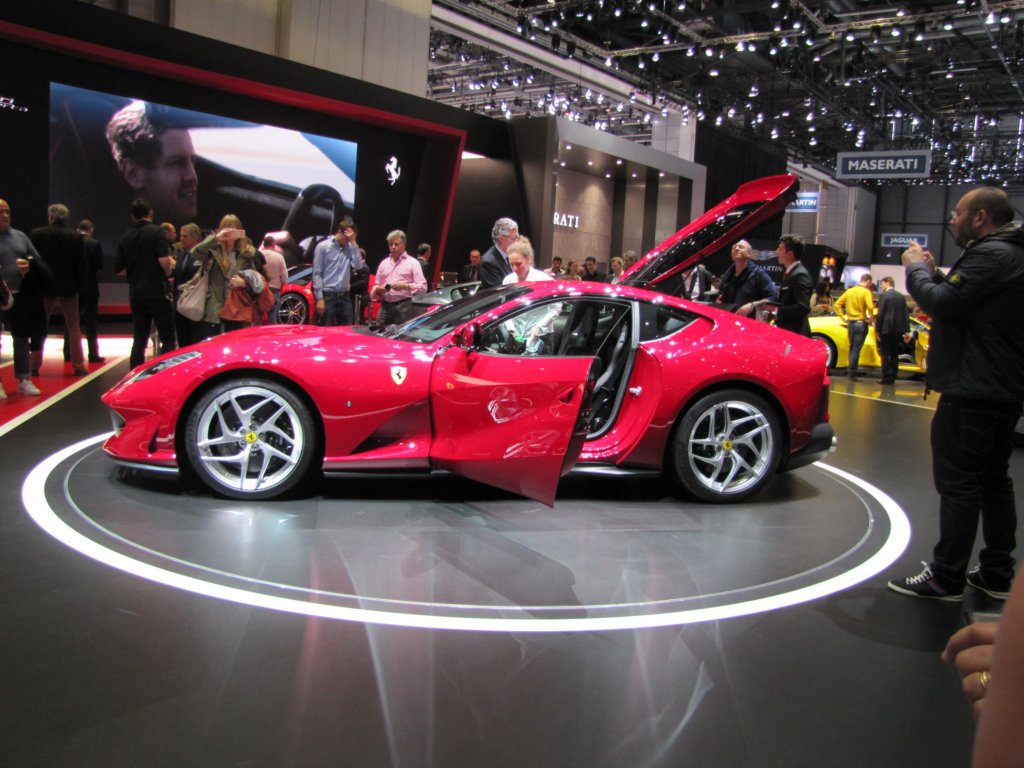 ferrari812superfast26.jpg