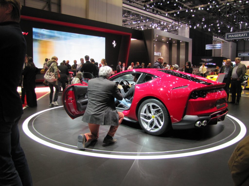 ferrari812superfast9.jpg
