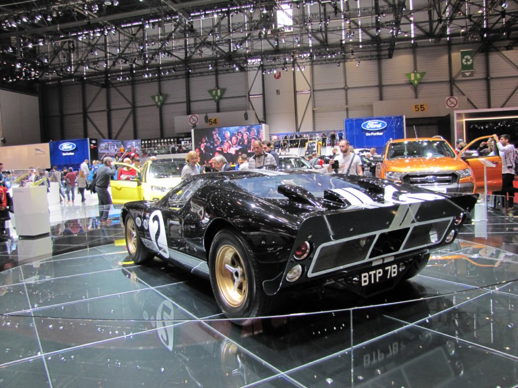 fordgt4019662.jpg