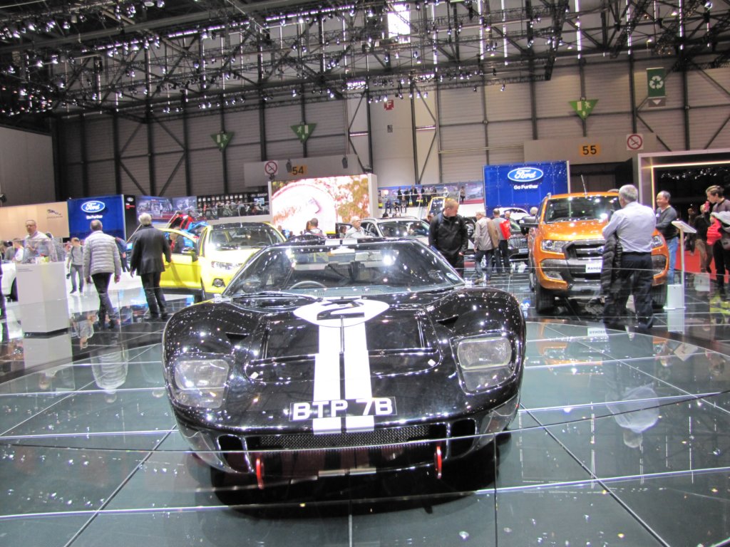 fordgt40196625.jpg