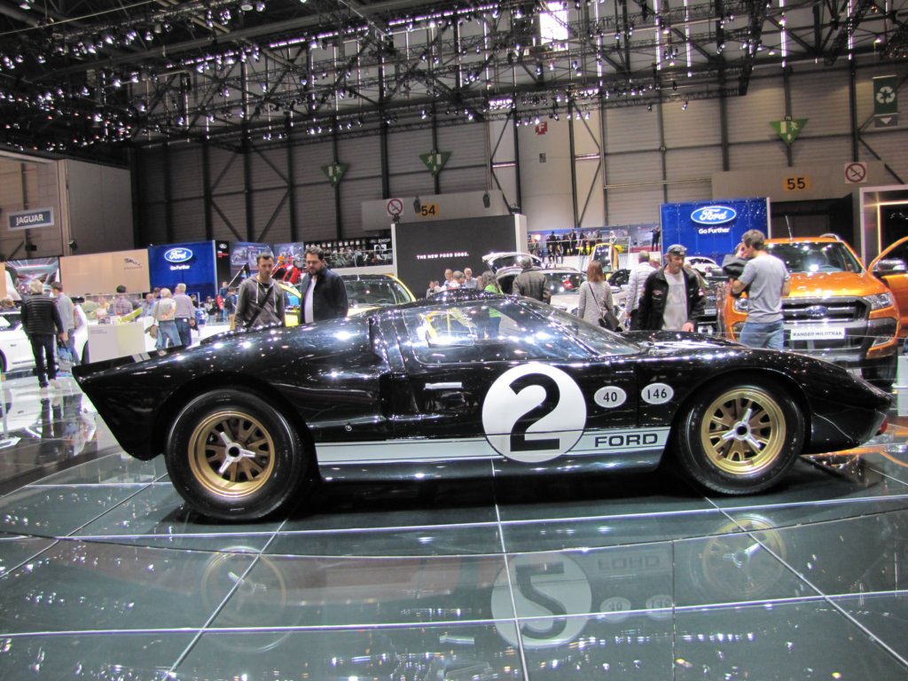 fordgt40196646.jpg