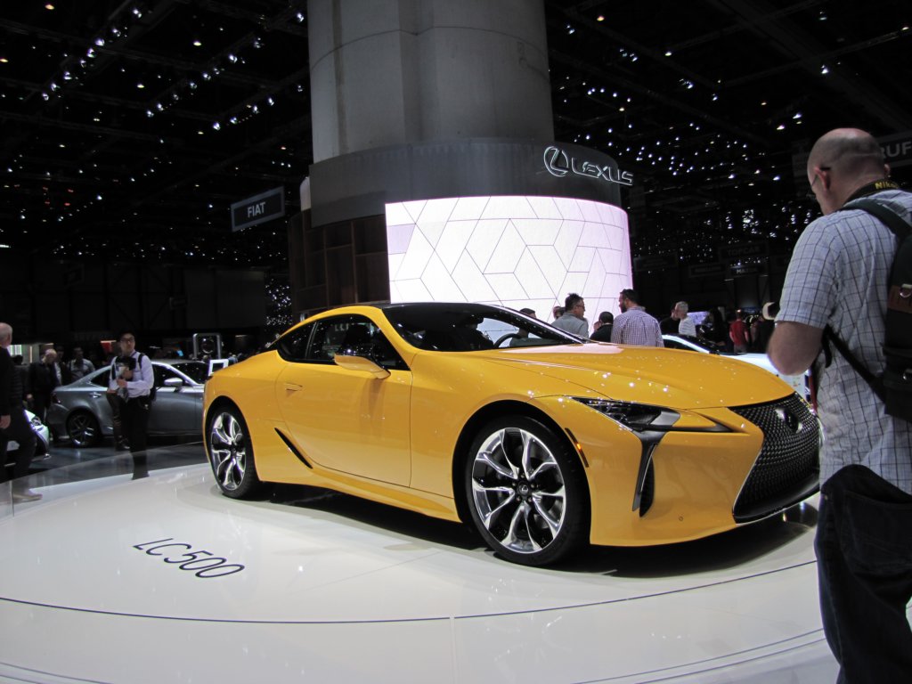 lexuslc50024.jpg